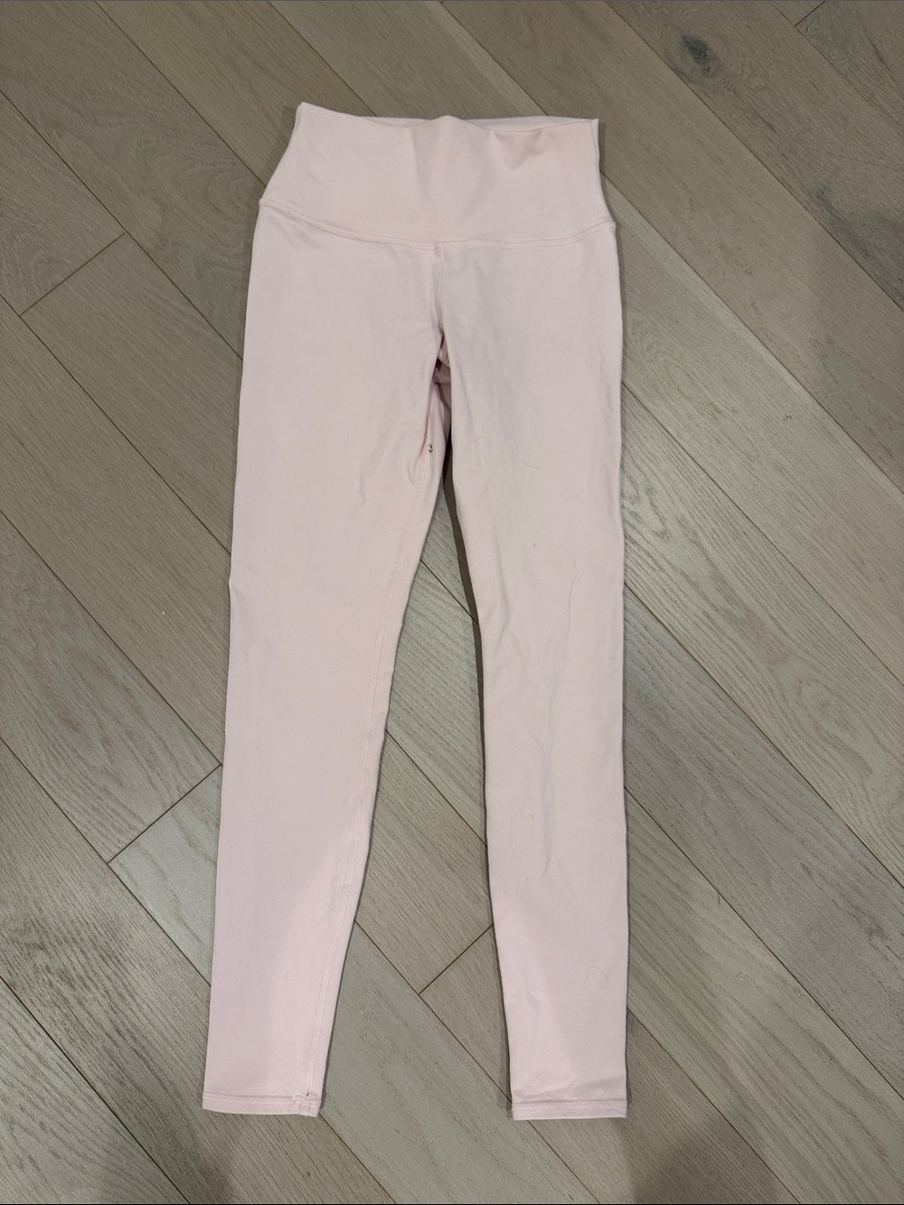 ALO Yoga Pale Pink Leggings